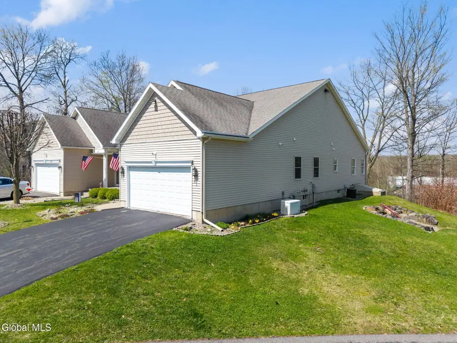 534 Northend Drive, Schenectady, NY 12308 - #3
