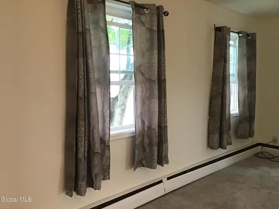 810 4th Avenue, Watervliet, NY 12189 - #2