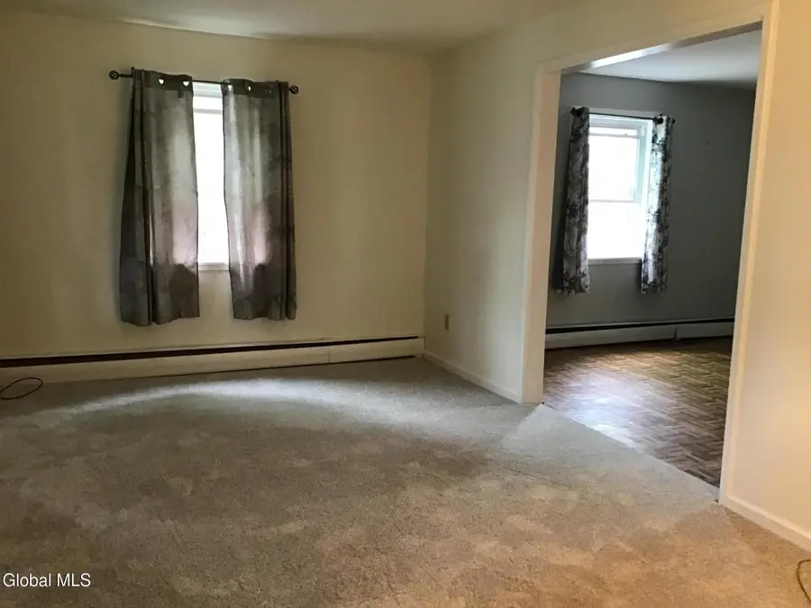 810 4th Avenue, Watervliet, NY 12189 - #3