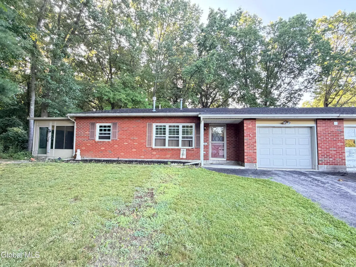 6A Spyglass Hill, Clifton Park, NY 12065 - #1