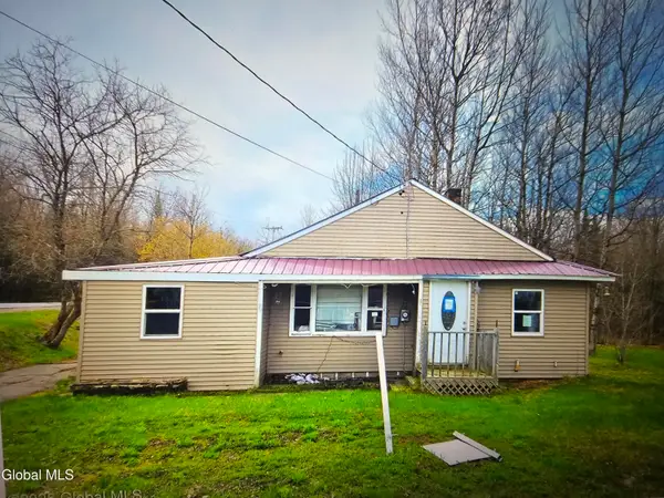 1 Phillips Court, Dannemora, NY 12929
