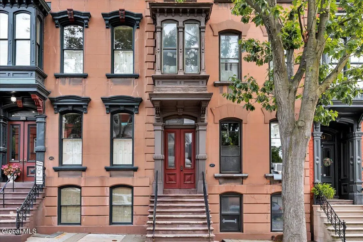 221 Lancaster Street, Albany, NY 12210 - #1