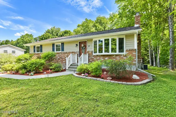 17 Apple Street, Ballston, NY 12020