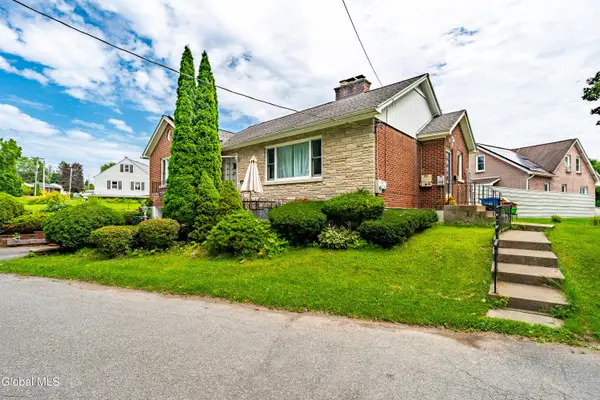 35 Brookland Avenue, Albany, NY 12203
