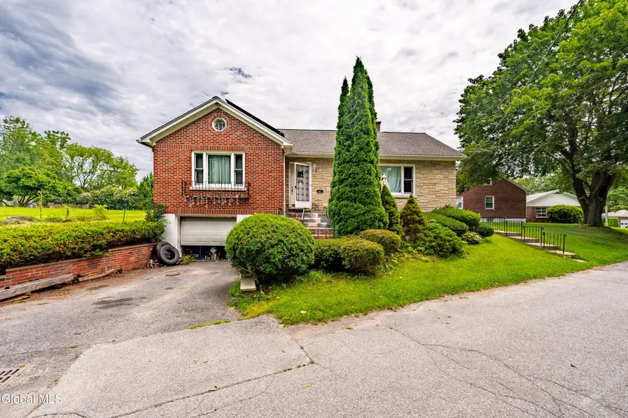 35 Brookland Avenue, Albany, NY 12203 - #2
