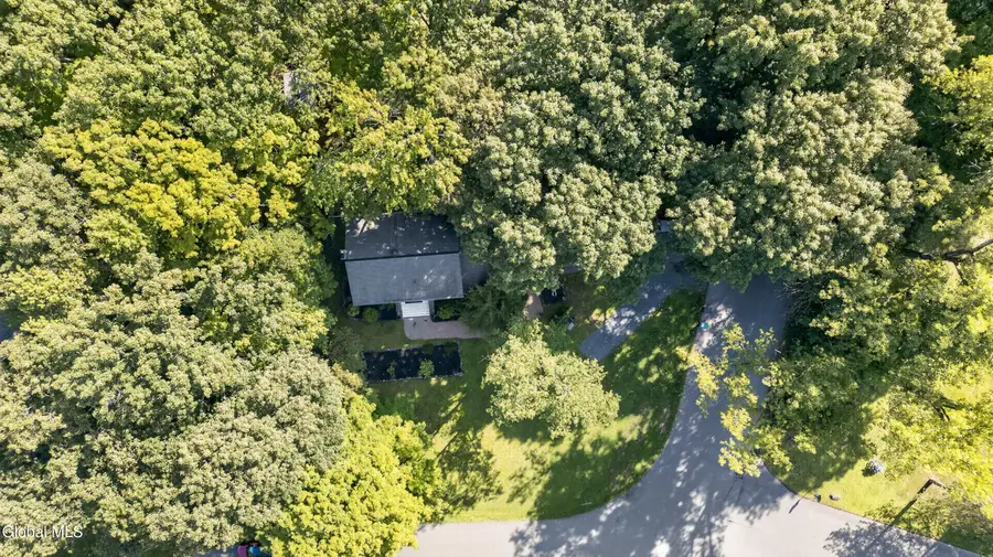 14 Brookwood Drive, Clifton Park, NY 12065 - #2