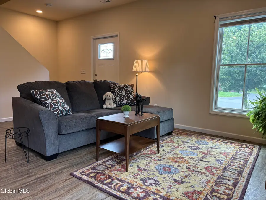 166 Jefferson Street #APT 3, Saratoga Springs, NY 12866 - #3