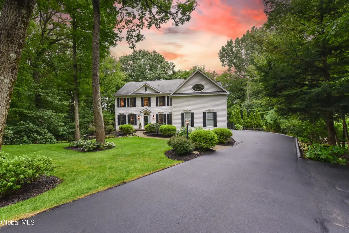 11 Wildwood Court, Clifton Park, NY 12065 - #1