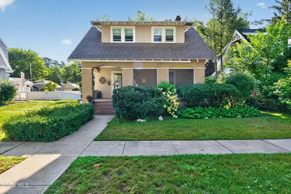 3 Glenwood Street, Guilderland, NY 12203