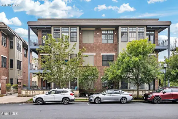 30 Whistler Court #Unit 111, Saratoga Springs, NY 12866