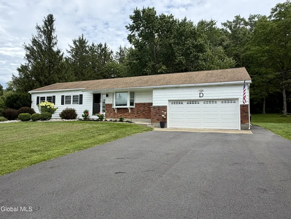 110 Country Ridge Court, Amsterdam, NY 12010 - #1