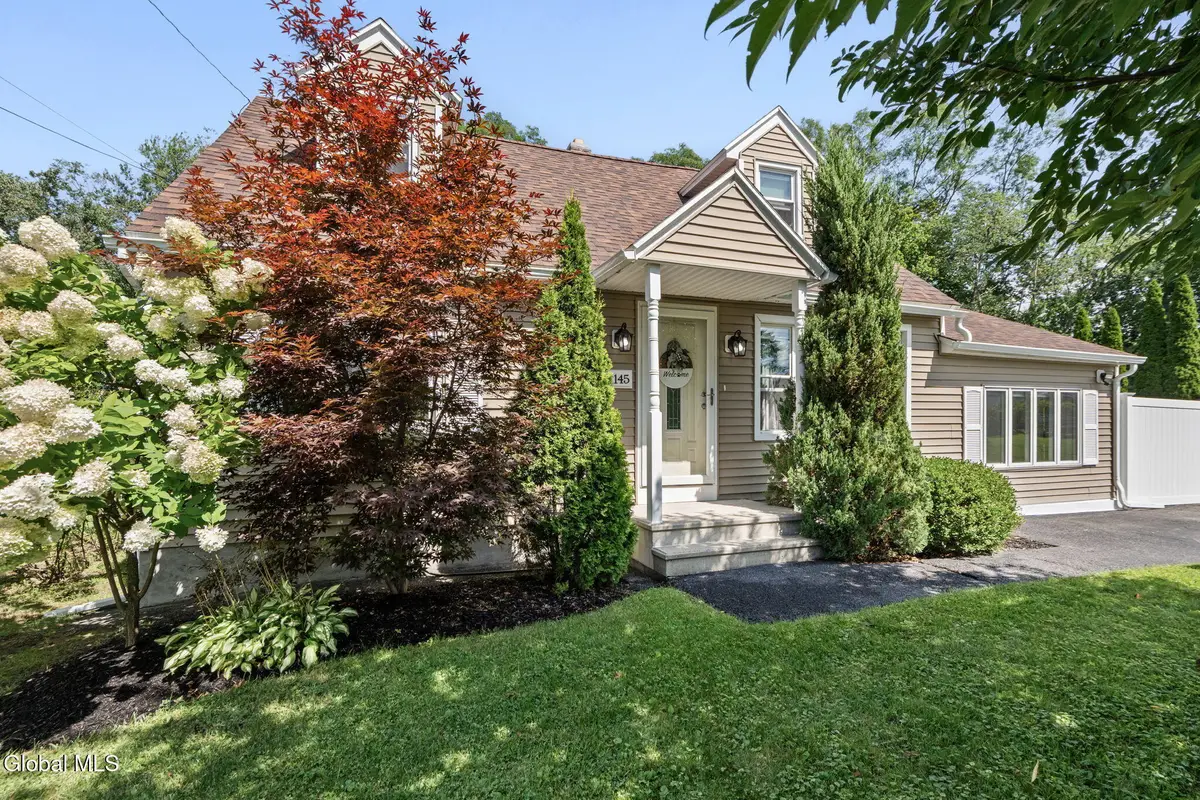 1145 Barber Drive, Rotterdam, NY 12303 - #1