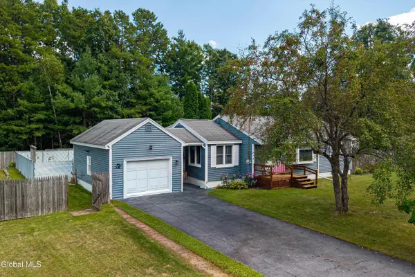 12 Pinewood Road, Queensbury, NY 12804