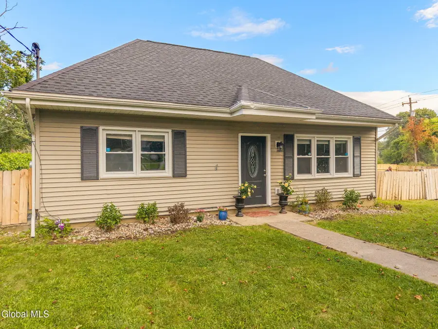 54 S Amherst Avenue, Niskayuna, NY 12304 - #2