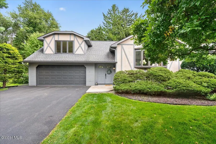 11 Laurel Drive, Loudonville, NY 12211 - #2