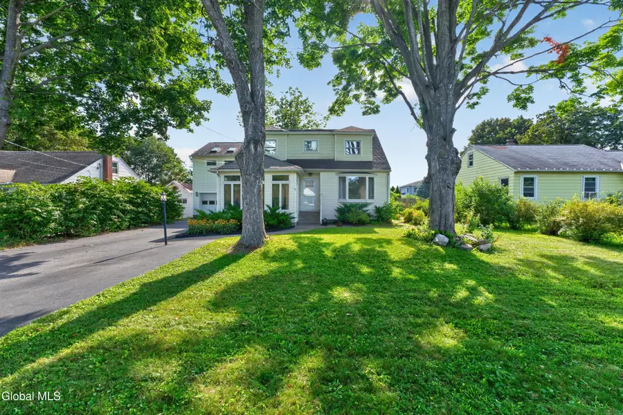 9 Nielsen Road, Guilderland Center, NY 12085 - #3