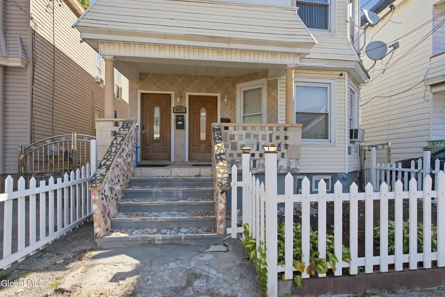 825 Lincoln Avenue, Schenectady, NY 12307 - #2