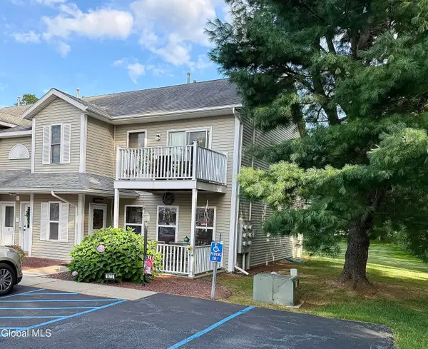 1812 Cambridge Manor Drive, Scotia, NY 12302