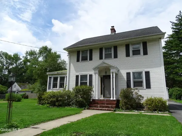 17 Bedell Avenue, Bethlehem, NY 12054