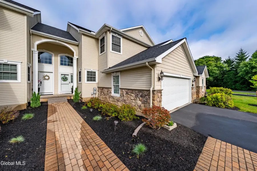 9 Davis Court, Albany, NY 12208 - #3