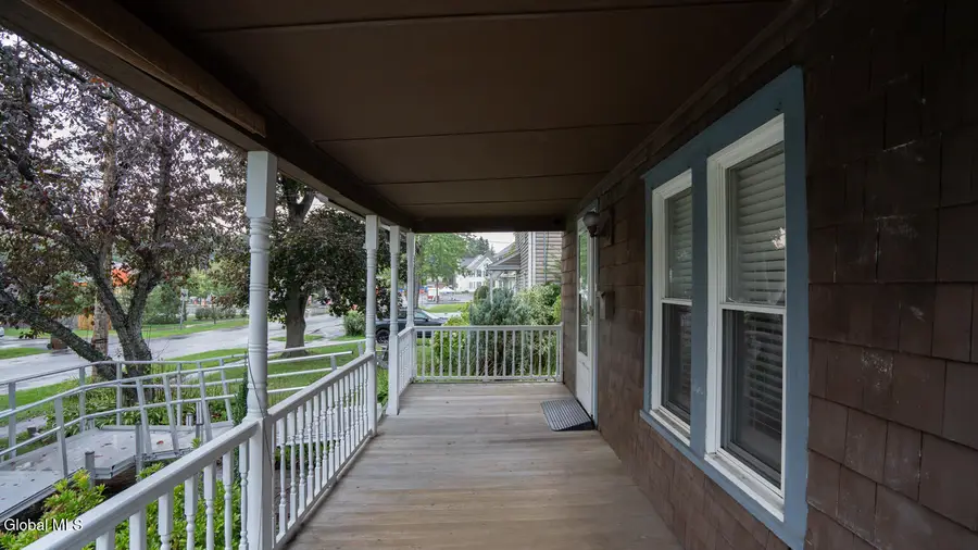 8 Lincoln Avenue, Bethlehem, NY 12054 - #2