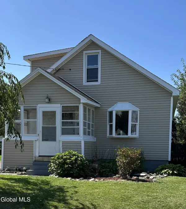 52 Wilkes Avenue, Amsterdam, NY 12010