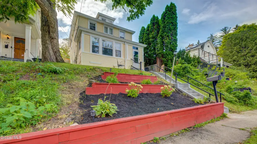 892 Warren Street, Albany, NY 12208 - #2