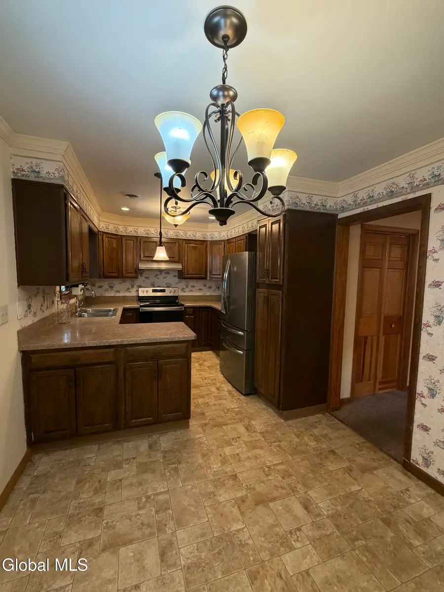 111 Berkley Avenue, Cohoes, NY 12047 - #3