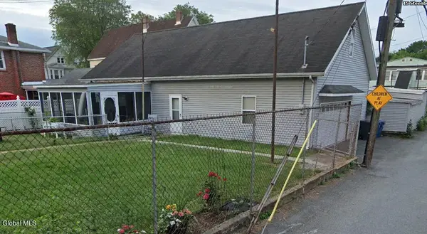 15 Steenburgh Avenue, Waterford, NY 12188
