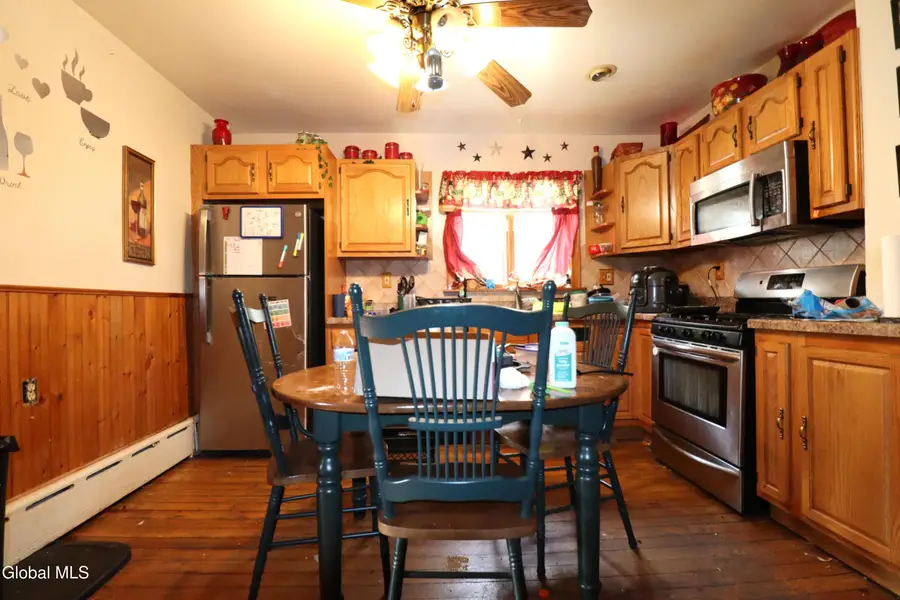 242 Park Place, Schenectady, NY 12305 - #3