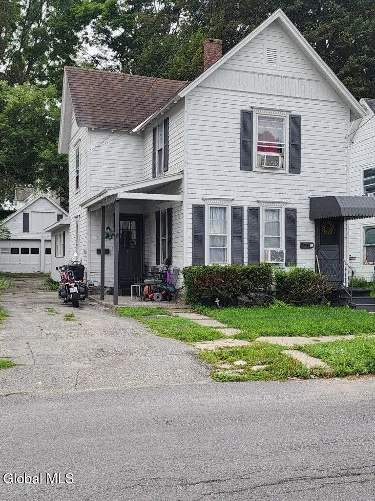 48 5th Avenue, Gloversville, NY 12078 - #2