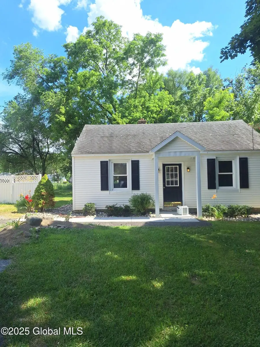 2A Hillview Avenue, Hampton Manor, NY 12144 - #3