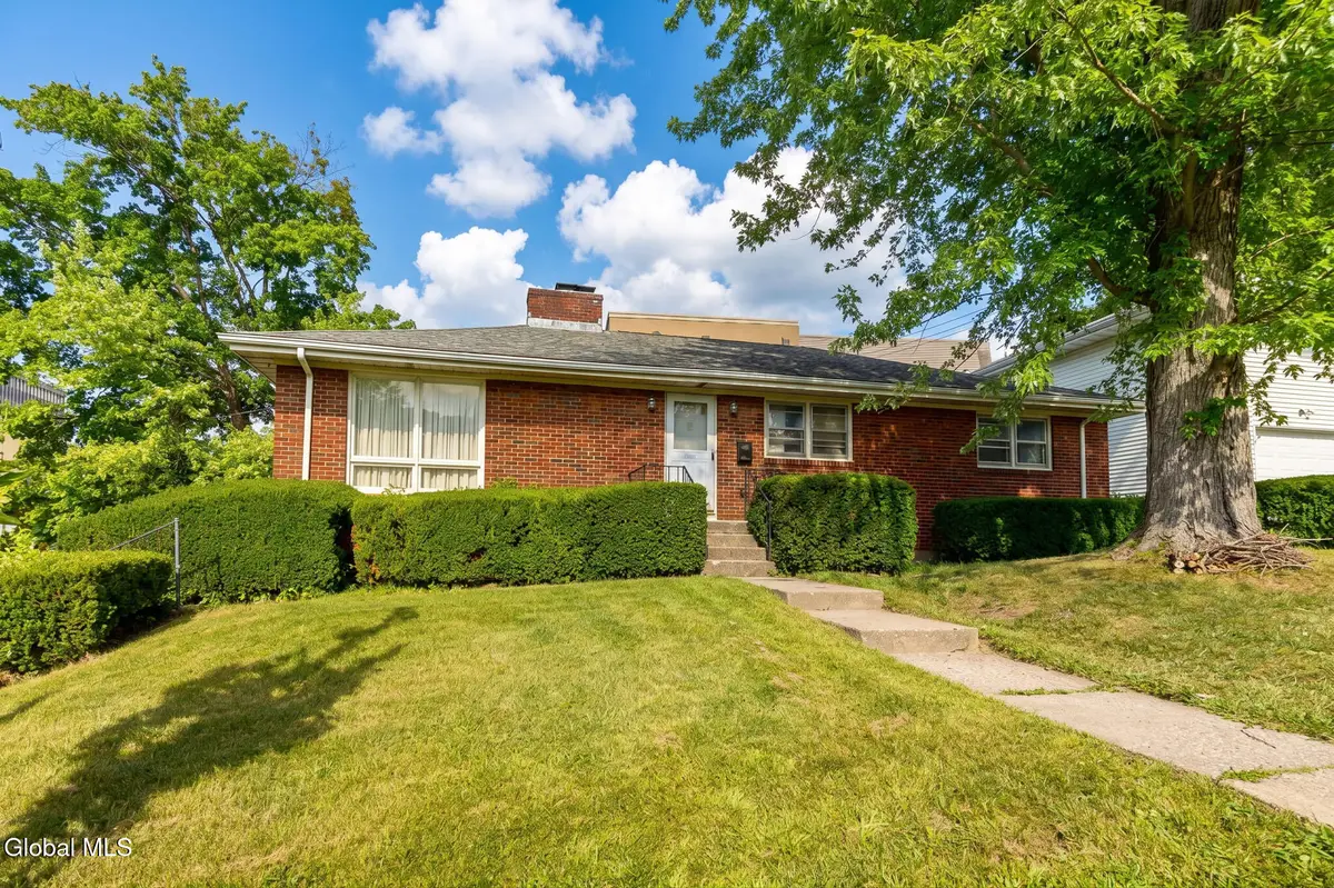 1 Crown Terrace, Albany, NY 12209 - #1