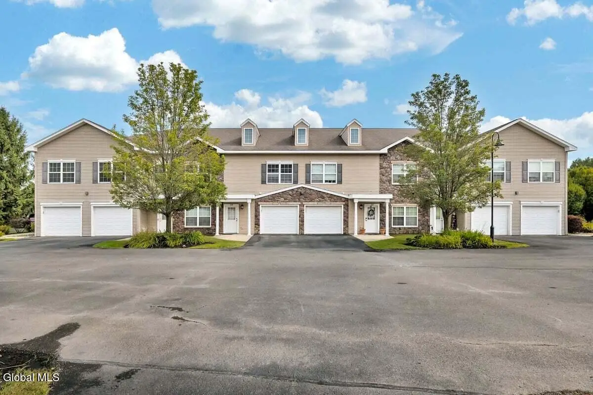 103 Worthington Terrace, North Greenbush, NY 12198 - #1