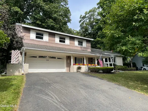 859 Maxwell Drive, Niskayuna, NY 12309