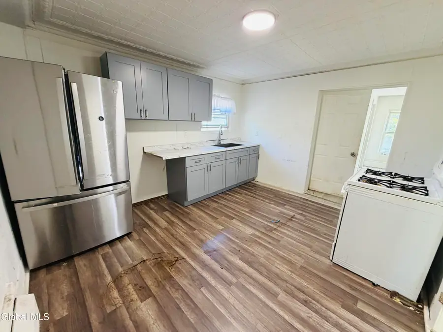 97 Grove Street, Amsterdam, NY 12010 - #3