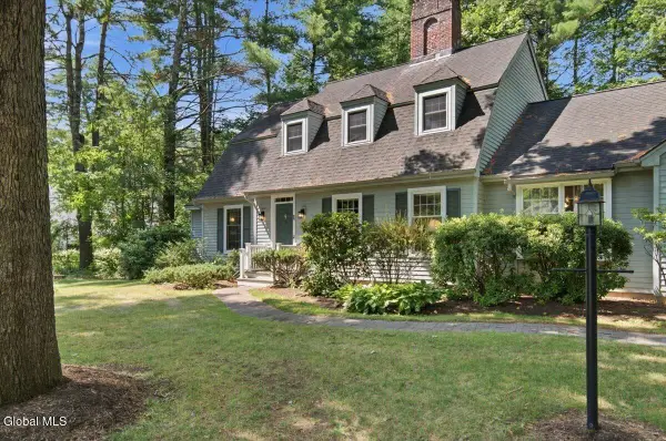 1 Brookshire Trace, Queensbury, NY 12804