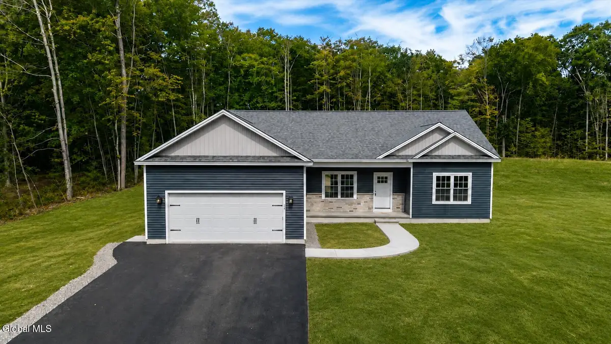 18 Wolfe Road, Queensbury, NY 12804 - #1