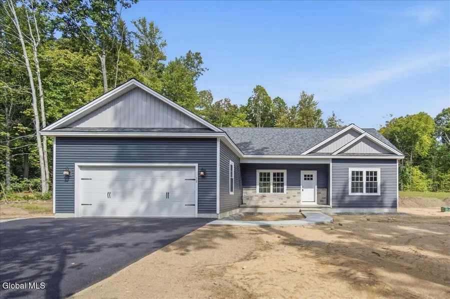 18 Wolfe Road, Queensbury, NY 12804 - #3