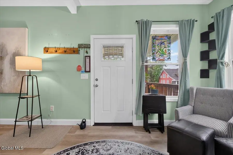 37 Ray Street, Niskayuna, NY 12309 - #3