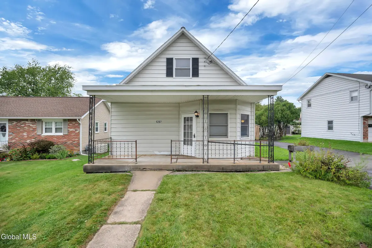 1207 Cullen Avenue, Schenectady, NY 12309 - #1