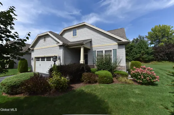 18 Meldon Circle, Queensbury, NY 12804