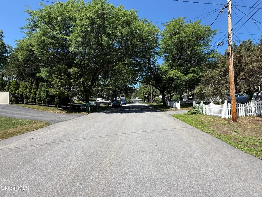11 Wampum Drive, Saratoga Springs, NY 12866 - #3