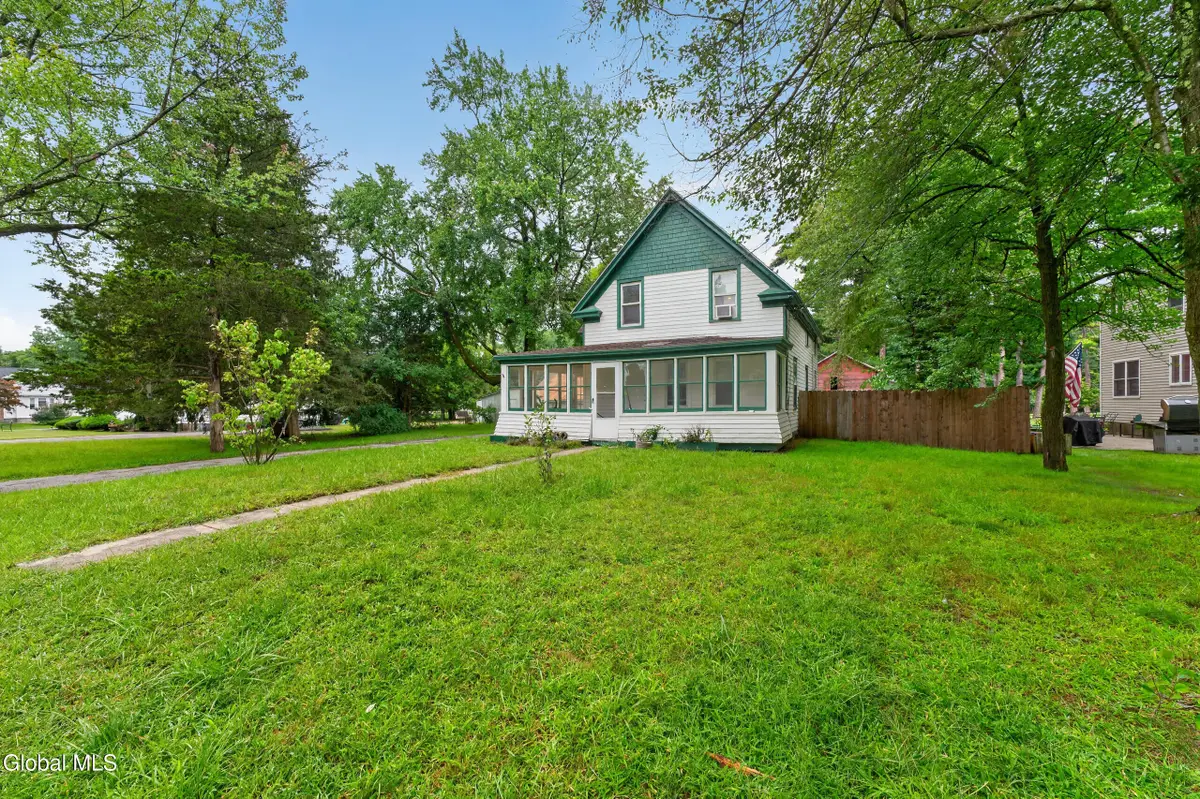 2177 Helderberg Avenue, Rotterdam, NY 12306 - #1