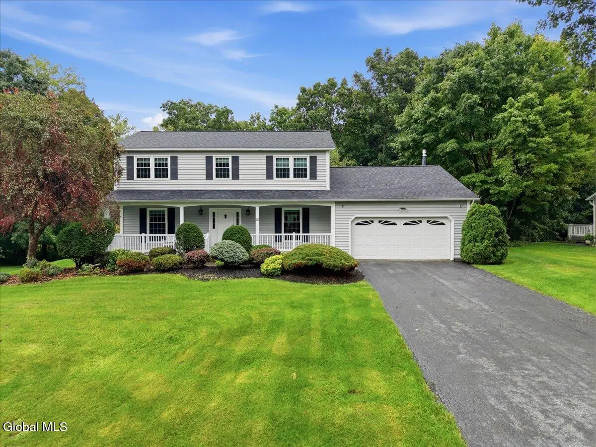 11 Tudor Street, Clifton Park, NY 12065 - #1