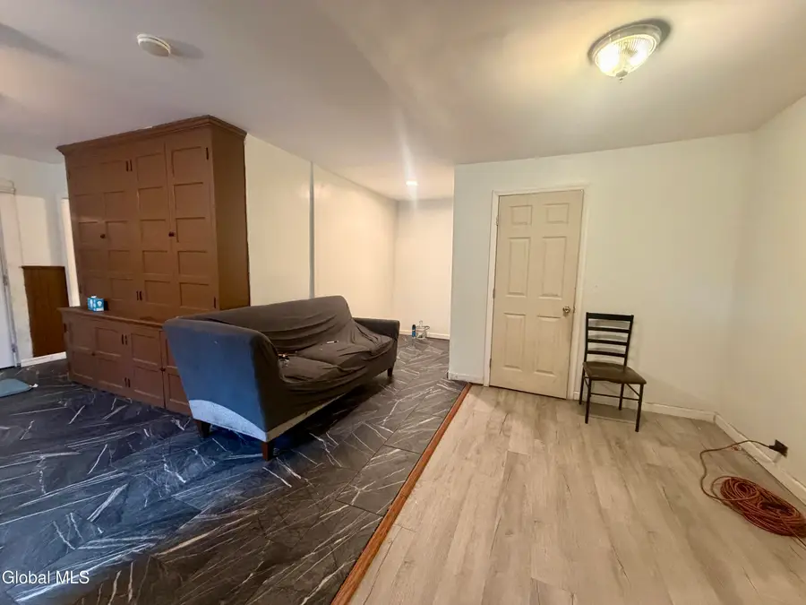19 Regent Street, Albany, NY 12202 - #3