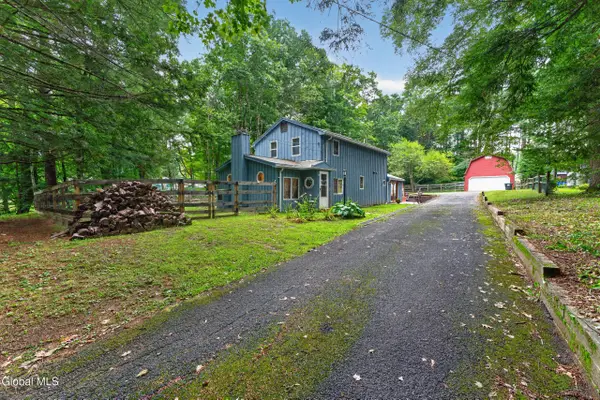 5647 Lake Road, Galway, NY 12074