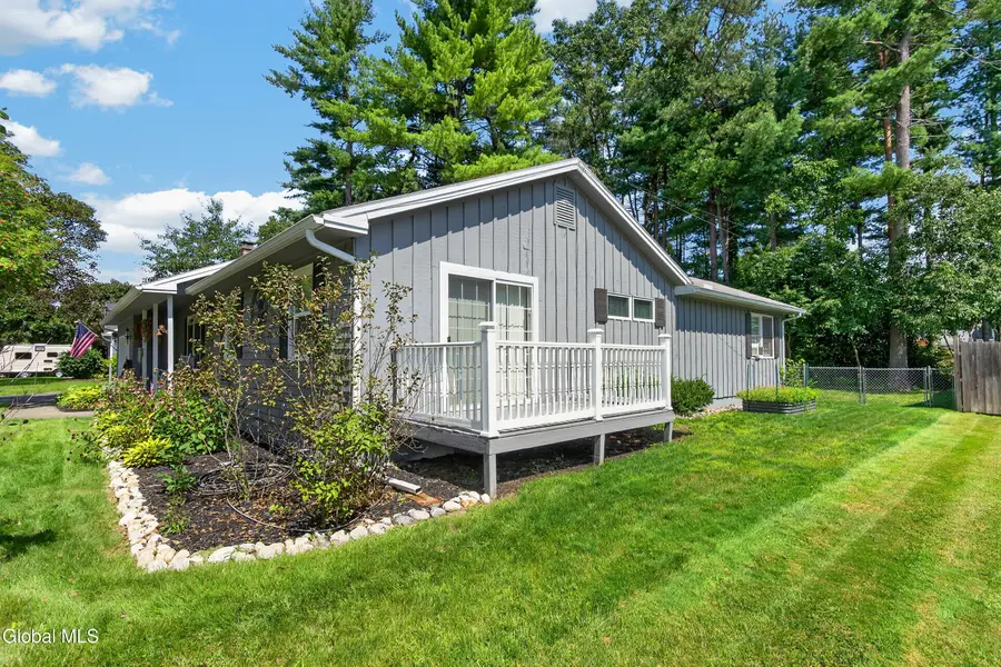 17 Crownwood Lane, Queensbury, NY 12804 - #2