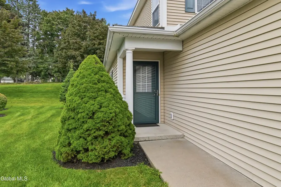 301 Royale Court, North Greenbush, NY 12180 - #2