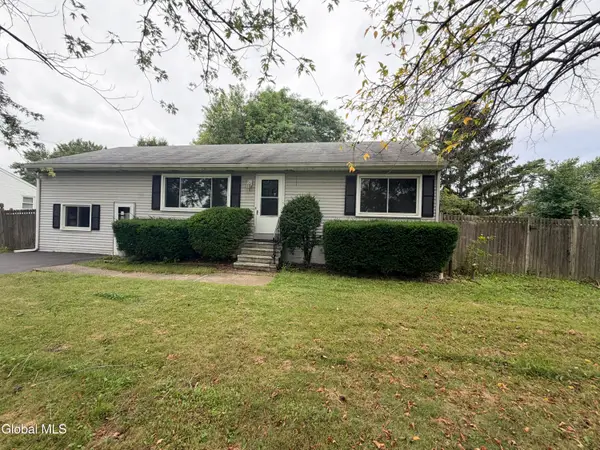 11 Pershing Drive, Colonie, NY 12110